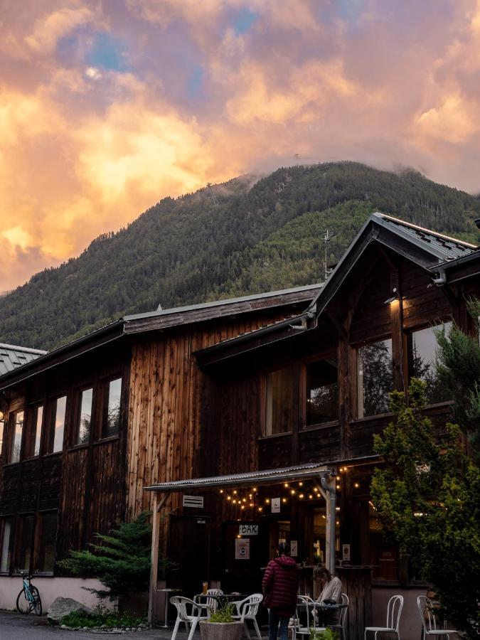 Auberge De Jeunesse Hi Chamonix ภายนอก รูปภาพ
